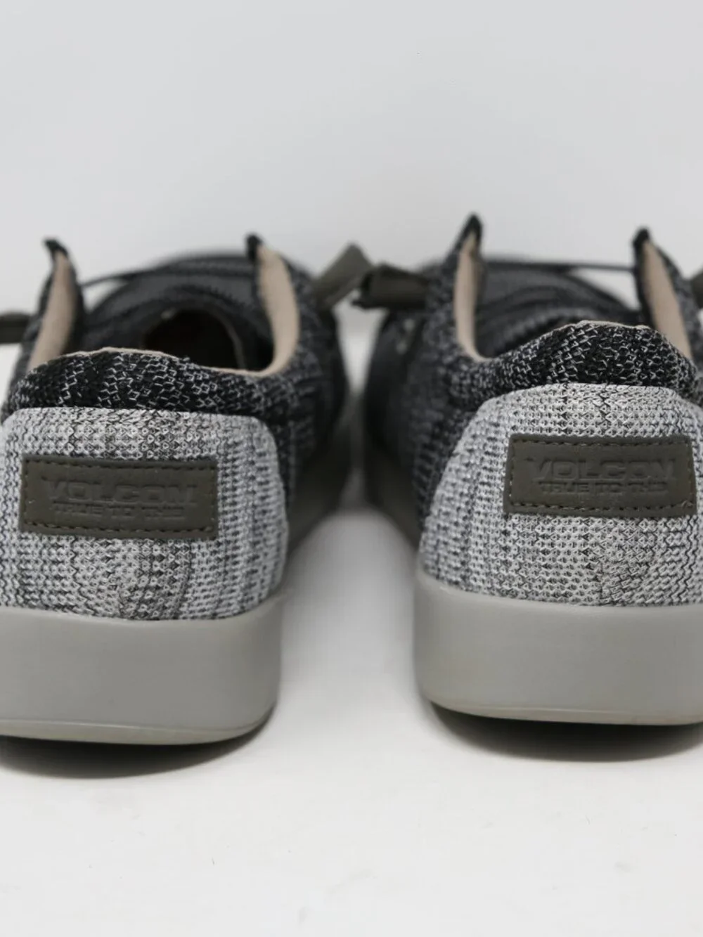 Volcom Chill Work Sneakers Men's Static Slip On Composite Toe Shoes 11.5 WIDE